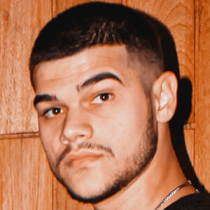 johnnyboyy2550 Headshot 9 of 12