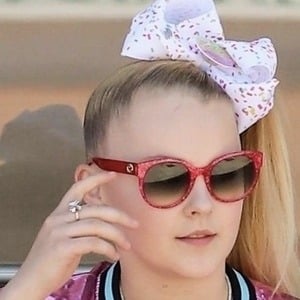 JoJo Siwa at age 15