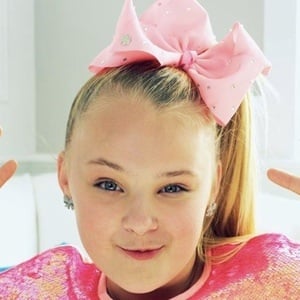 JoJo Siwa at age 14