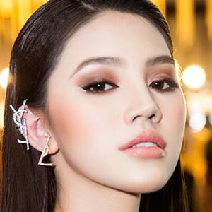 Jolie Nguyen Headshot