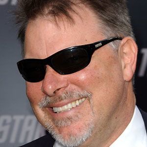 Jonathan Frakes - Bio, Family, Trivia | Famous Birthdays