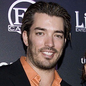 Jonathan Scott Headshot 7 of 7