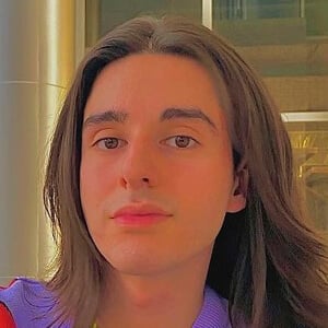 Jorge Ivan Gomez Headshot 2 of 7