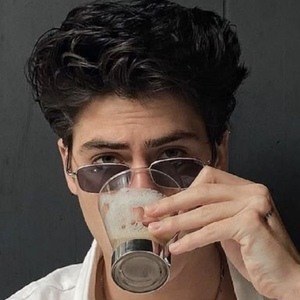 Jorge Patiño Headshot 4 of 10
