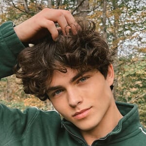 Jorian Hedges Headshot 2 of 2