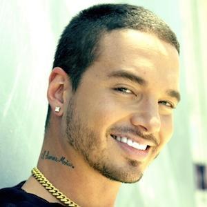 J Balvin Headshot 2 of 4