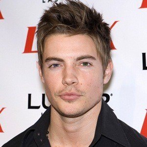 Josh Henderson at age 25