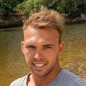 Josh Matulis Headshot 3 of 4