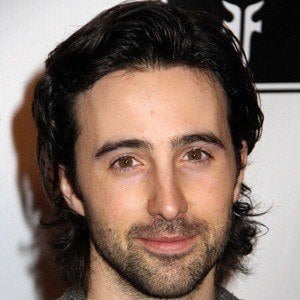 Josh Zuckerman - Bio, Family, Trivia | Famous Birthdays