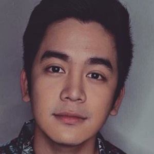 Joshua Garcia Headshot 8 of 10