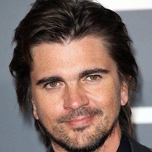 Juanes Headshot 5 of 10