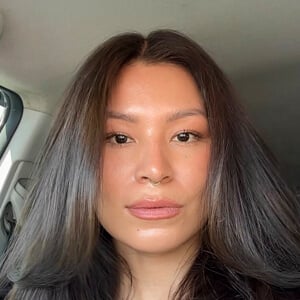 Julia Gandara Headshot 2 of 6