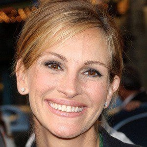 Julia Roberts at age 43