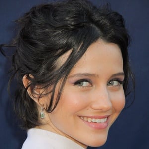 Julia Telles Headshot