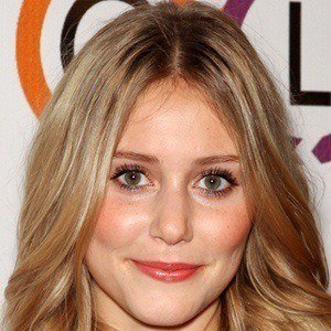 Julianna Guill - Bio, Family, Trivia | Famous Birthdays