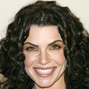 Julianna Margulies Headshot 8 of 9