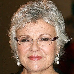 Julie Walters Headshot 5 of 8