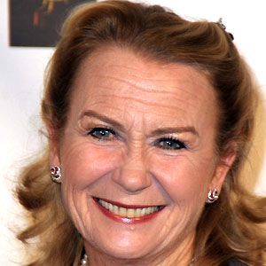 Juliet Mills - Bio, Family, Trivia | Famous Birthdays