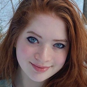 Juliet Siegel at age 19