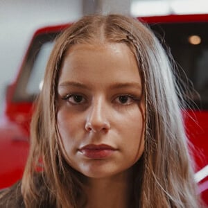 juliettestj_ Headshot 4 of 6