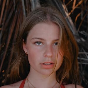 juliettestj_ Headshot 5 of 6