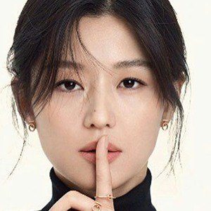 Jun Ji-hyun - Bio, Facts, Family | Famous Birthdays