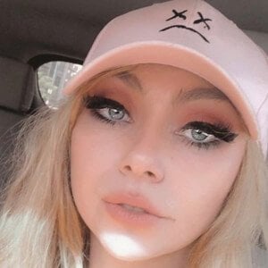 JustaMinx - Age, Family, Bio