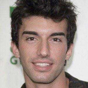 Justin Baldoni at age 22