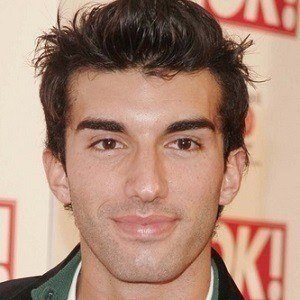 Justin Baldoni at age 21