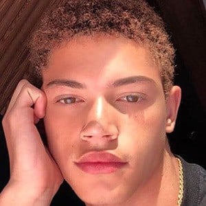 Kahlil Beth Headshot 2 of 10