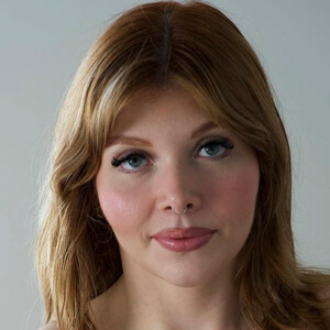 kahlilda Headshot 5 of 6