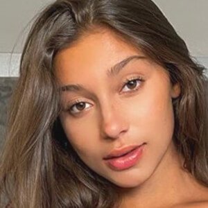 Kaory Desole Headshot 7 of 10