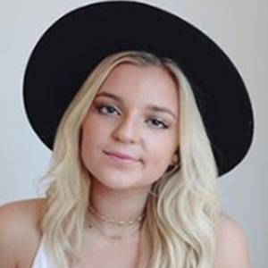 Kassidy King Headshot 3 of 10