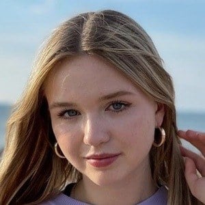 Kassidy Miller Headshot 8 of 10