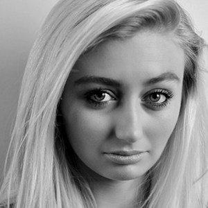 Kate Duncan Headshot