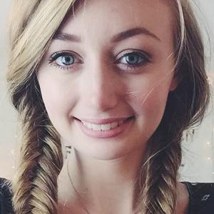 Kate Duncan Headshot