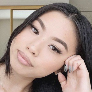 Katelyn Hoang Headshot 4 of 10