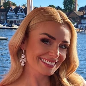 Katherine Jenkins Headshot 4 of 6