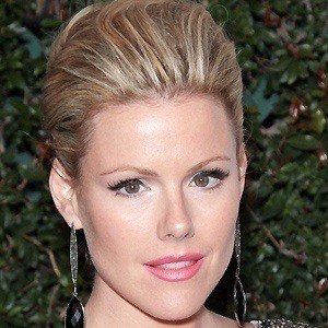 Kathleen Robertson Headshot 5 of 10