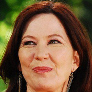 Kathy Valentine - Bio, Family, Trivia | Famous Birthdays