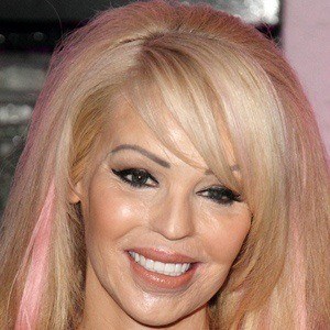 Katie Piper Headshot 8 of 10