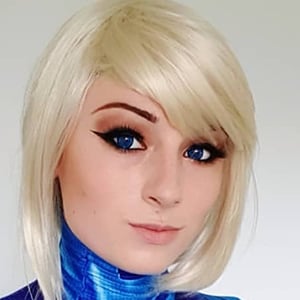 Kayla Erin Headshot 2 of 5