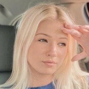 Kayla Polek - Age, Family, Bio | Famous Birthdays