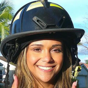 Kayla Rushetsky Headshot 8 of 10