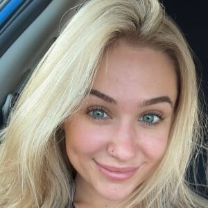 Kaylee Rosie Headshot 6 of 8