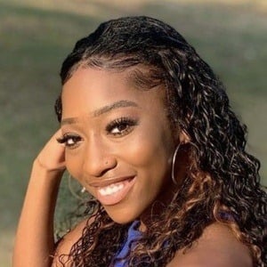 Kaylee Walker Headshot 7 of 12