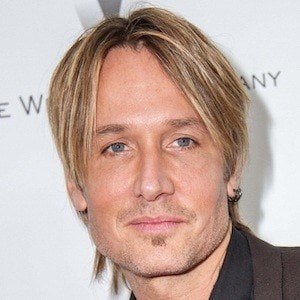 Keith Urban Headshot 3 of 10