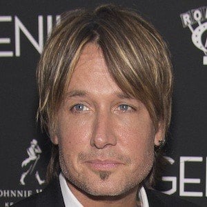 Keith Urban Headshot 4 of 10