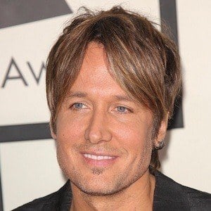 Keith Urban Headshot 7 of 10