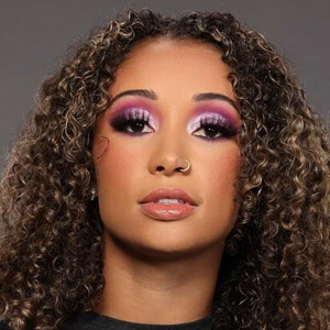 Kelani Jordan Headshot 6 of 7